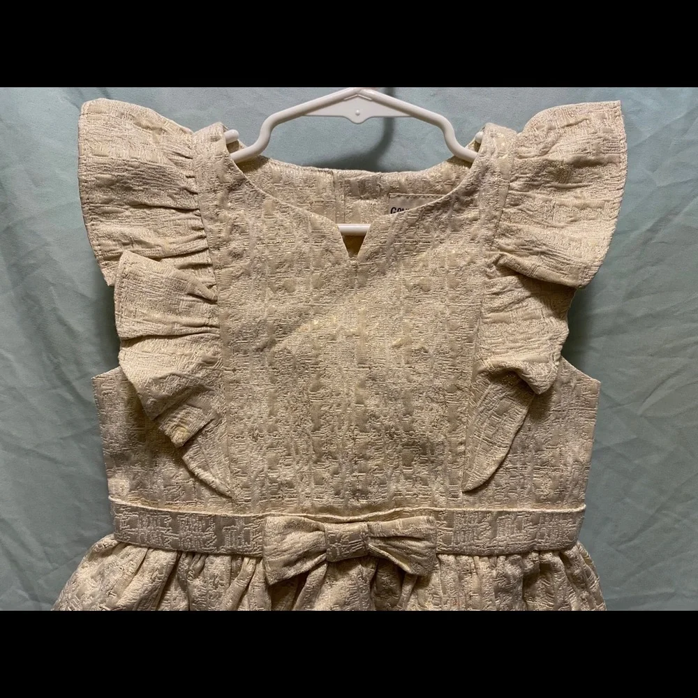 EUC fancy dress gold/cream Oshkosh